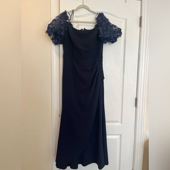 Xscape Off-The-Shoulder Floral Sleeve Gown in Size 14, Navy - Picture 6 of 9